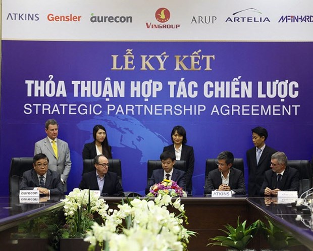 越南Vin集团与世界八个一流集团签署战略合作协议 hinh anh 1