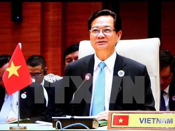 越南政府总理阮晋勇访泰出席越泰第三次联合内阁会议 hinh anh 1