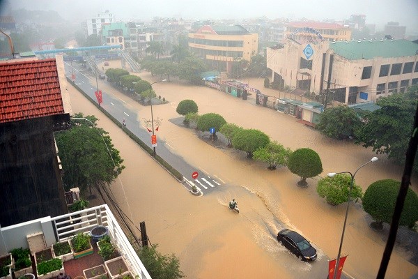 广宁省暴雨洪水致15人死亡和7人失踪 经济损失可达1万亿越盾 hinh anh 1