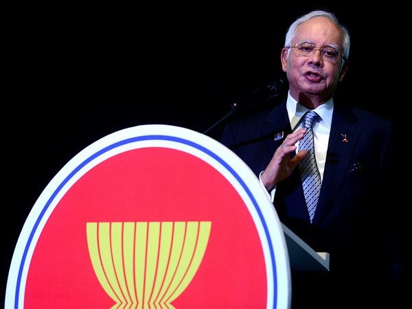 马来西亚总理纳吉布：东盟共同体要发展成为世界大型组织之一 hinh anh 1