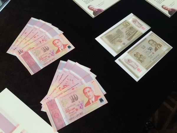 新加坡建国50周年纪念钞正式亮相 hinh anh 1
