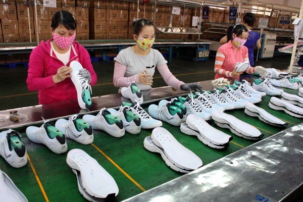 越南鞋类产品跃居欧盟第三大出口国 hinh anh 1
