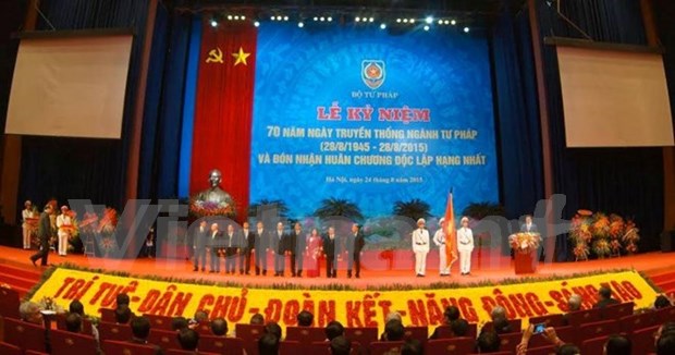 阮富仲总书记出席越南司法部门成立70周年纪念活动 hinh anh 1