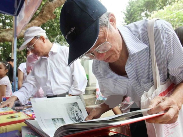 第五届越南国际图书博览会在河内举行 hinh anh 1