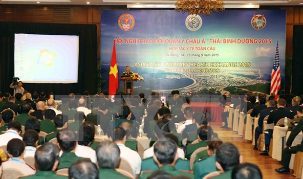 2015亚太军事卫生交流会议在越南岘港市举行 hinh anh 1