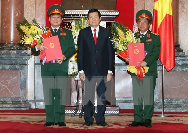 越南国家主席张晋创颁发晋升大将军衔命令状 hinh anh 1