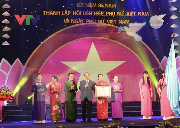 越南妇女联合会隆重举行成立85周年纪念典礼 hinh anh 1
