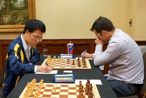 2015年SPICE杯国际象棋锦标赛：黎光廉暂居第三位 hinh anh 1