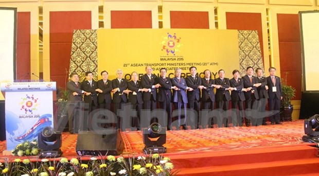 越南交通部长丁罗升出席第21届东盟交通部长会议 hinh anh 1