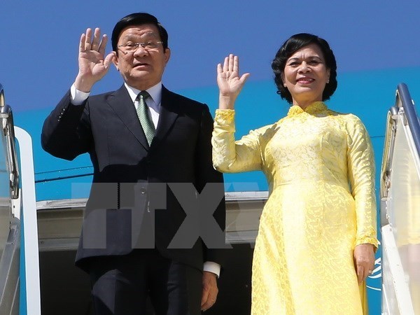 越南国家主席张晋创抵达菲律宾 出席APEC峰会 hinh anh 1