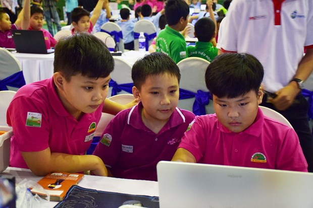 国际中小学生机器人大赛在胡志明市开赛 hinh anh 1