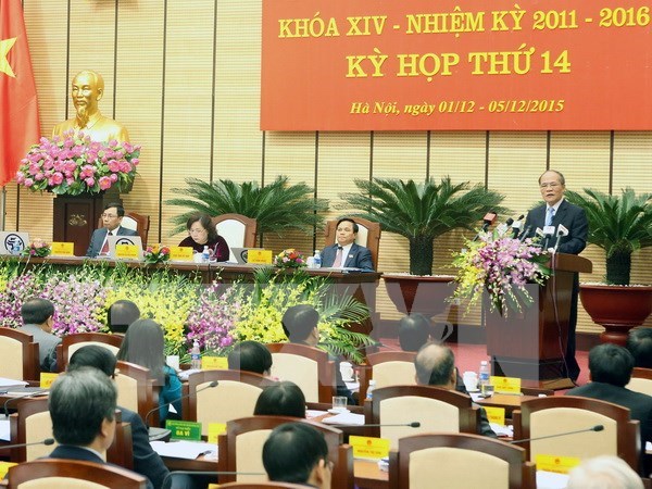 越南国会主席阮生雄出席河内市第十四届人民议会第14次会议 hinh anh 1