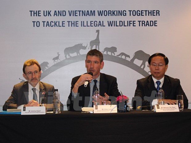 越南与英国加强打击野生动植物贩卖行为 hinh anh 1