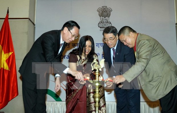 印度驻胡志明市总领事馆举行印度共和国第67个独立日纪念典礼 hinh anh 1
