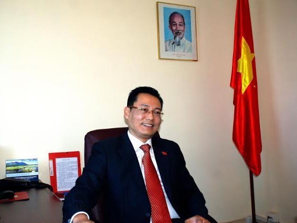 2月25日被选为越南驻日内瓦代表团日 hinh anh 1