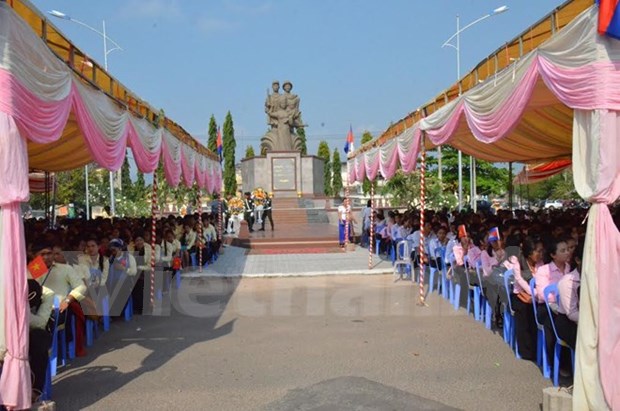 柬埔寨贡布省柬越烈士纪念碑正式落成 hinh anh 1