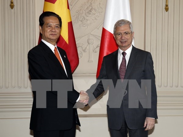 法国国民议会议长克洛德·巴尔托洛内即将访问越南 hinh anh 1