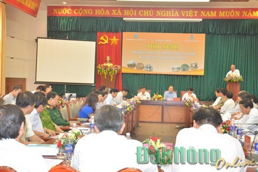 2016年越南西原地区防旱抗旱工作部署会议在得农省举行 hinh anh 2