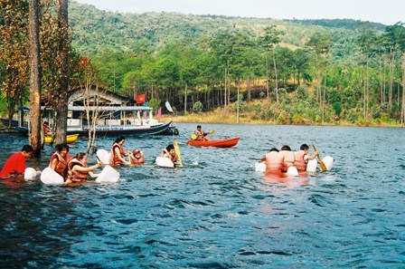 大叻市的泉林湖—仙石山生态旅游区 hinh anh 2