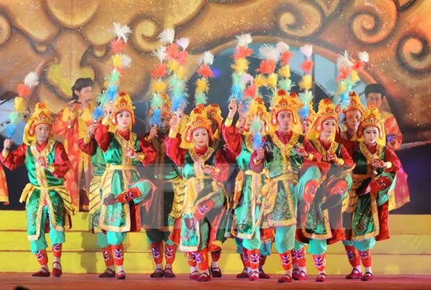 2016年顺化艺术节今日开幕 hinh anh 1
