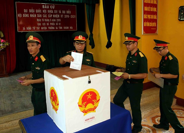 越南庆和省长沙县选民：把信心寄托在每一张选票上 hinh anh 1