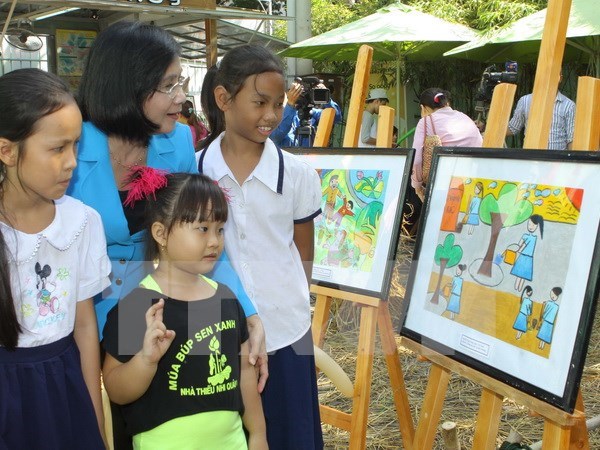 “第19次童年世界”展览会在河内开幕 hinh anh 1