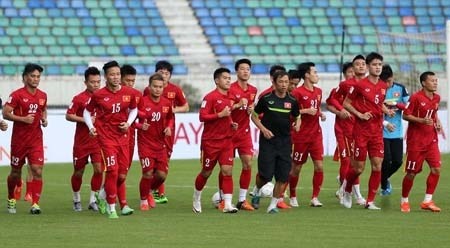 越南队在总排名上前移12个位次世界排名第133位 hinh anh 1