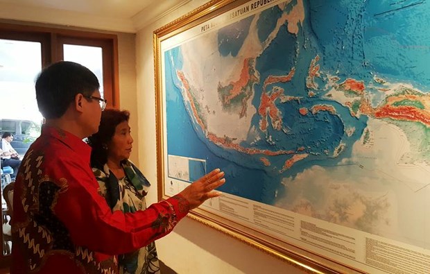 越南与印尼共商拓展海事和渔业合作空间 hinh anh 1