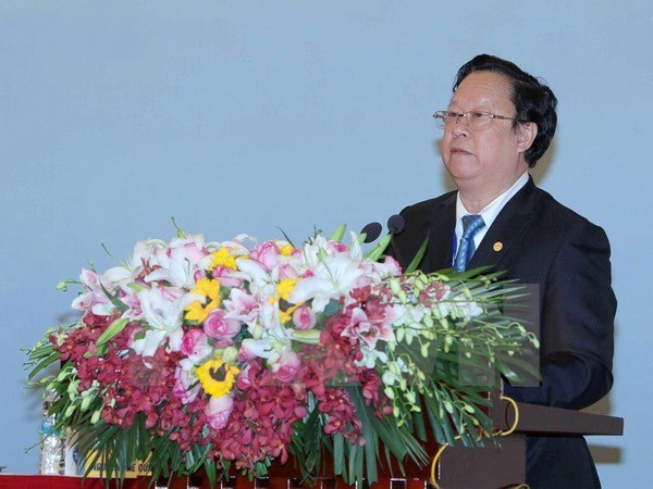 越南友好组织联合会主席会见越南驻外新任大使和代表机构首席代表 hinh anh 1