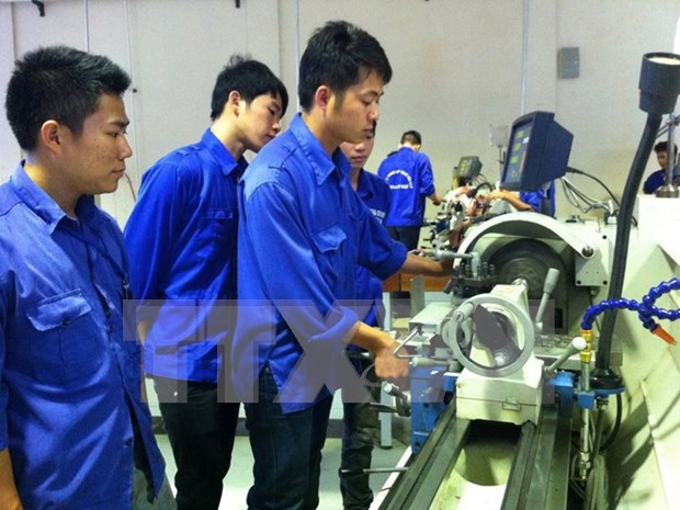今年前5个月越南为61.3万多名劳动者创造就业机会 hinh anh 1
