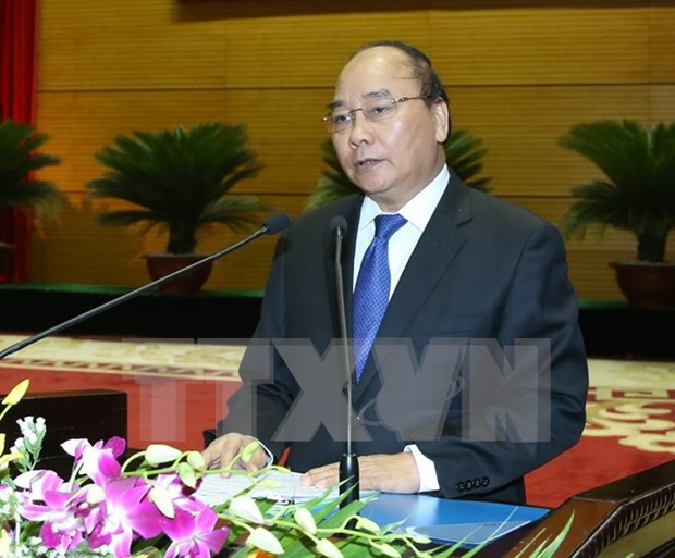 阮春福总理出席2016年上半年全军军政会议 hinh anh 1