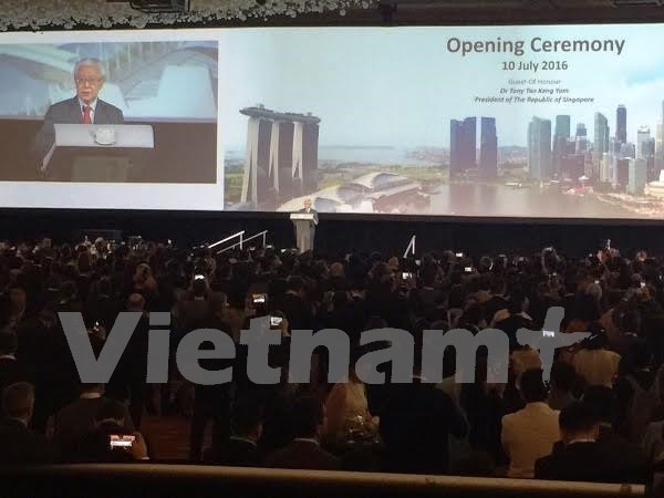 2016年世界城市峰会市长论坛在新加坡开幕 hinh anh 1