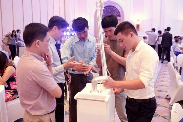 越南成为世界上成功应用低温等离子体技术在医疗中的首个国家 hinh anh 3