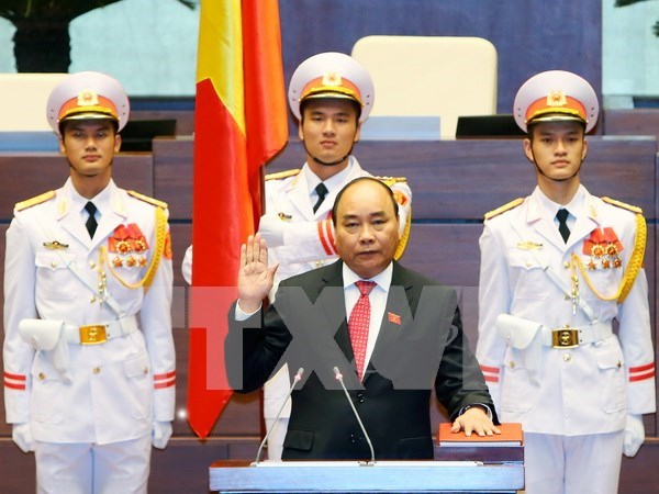 第十四届国会一次会议：阮春福当选越南政府总理 hinh anh 1