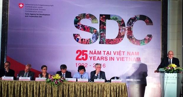 越南-瑞士的开发合作集中于经济可持续增长 hinh anh 1
