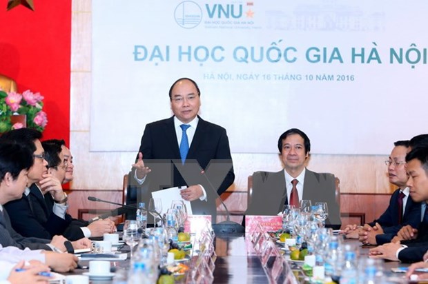 阮春福总理：河内国家大学需在国家创业建设计划中扮演领先者的角色 hinh anh 1
