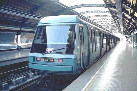 白俄罗斯希望与河内市合作发展地铁交通 hinh anh 1
