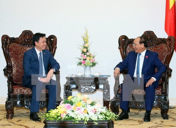 越南政府总理阮春福会见柬埔寨新任驻越南大使 hinh anh 1