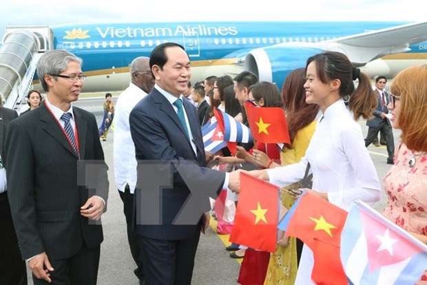 越南国家主席陈大光与夫人开始对古巴共和国进行正式访问 hinh anh 1