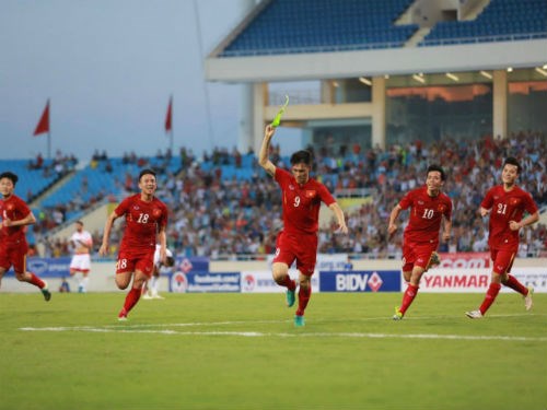 友谊赛：越南男足队2比0击败叙利亚队 hinh anh 1