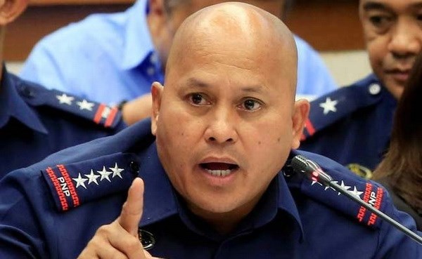 菲律宾300名菲警察疑涉毒品交易 hinh anh 1