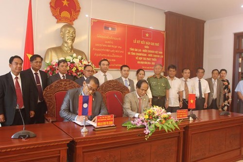 越南嘉莱省与老挝占巴塞省加强合作 hinh anh 1