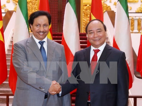 政府总理阮春福与科威特首相贾比尔举行会谈 hinh anh 1
