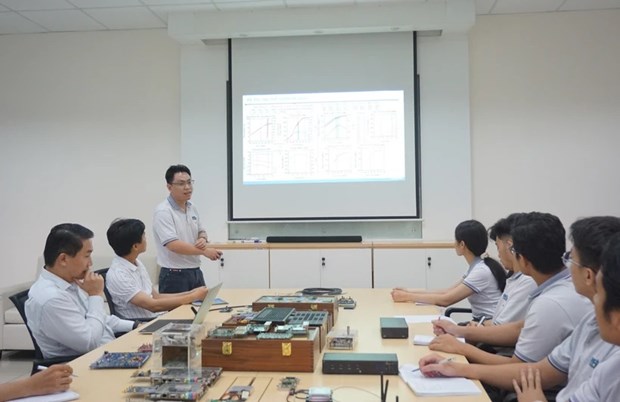 越南为半导体集成电路领域加强人力资源培训力度 hinh anh 2