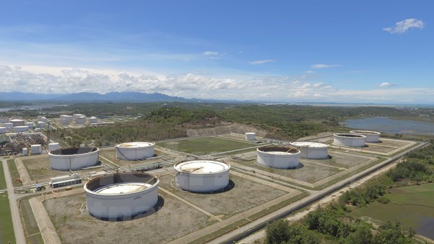 榕桔炼油厂首次加工包含53%进口原油的混合产品 hinh anh 2