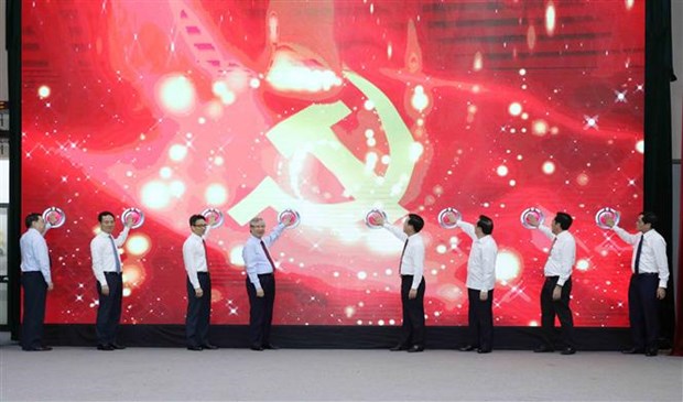 迎接越共十三大： “越南共产党第十三次全国代表大会”网站正式开通 hinh anh 1