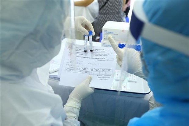 越南新增一例新冠肺炎死亡病例 累计死亡病例9例 hinh anh 1