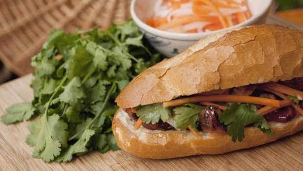 越南三道美食获CNN评为亚洲最好吃的街头美食 hinh anh 1