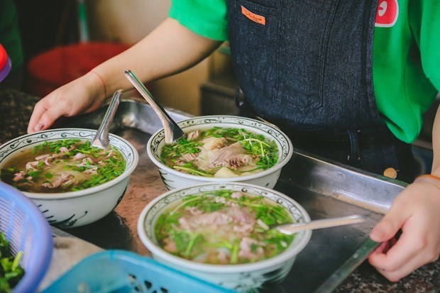 越南三道美食获CNN评为亚洲最好吃的街头美食 hinh anh 2