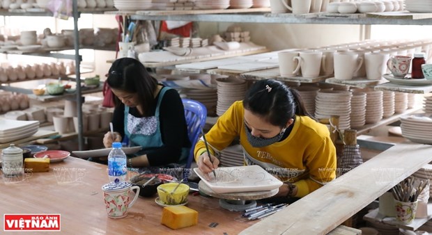 河内市努力恢复传统手工艺村 促进文化产业发展 hinh anh 2